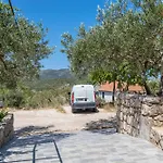 Peacefull Getaway Island Hvar! Semesterbostad *