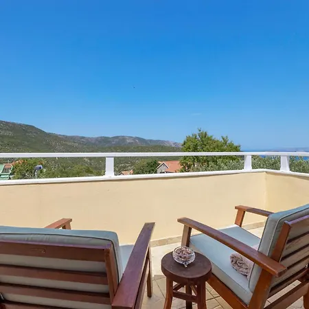 Feriehus Peacefull Getaway Island Hvar!