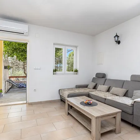 Feriehus Peacefull Getaway Island Hvar!