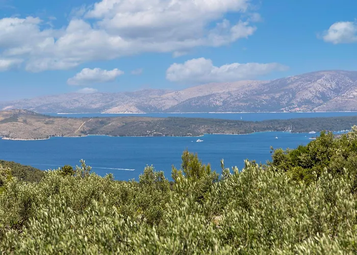 Peacefull Getaway Island Hvar! *